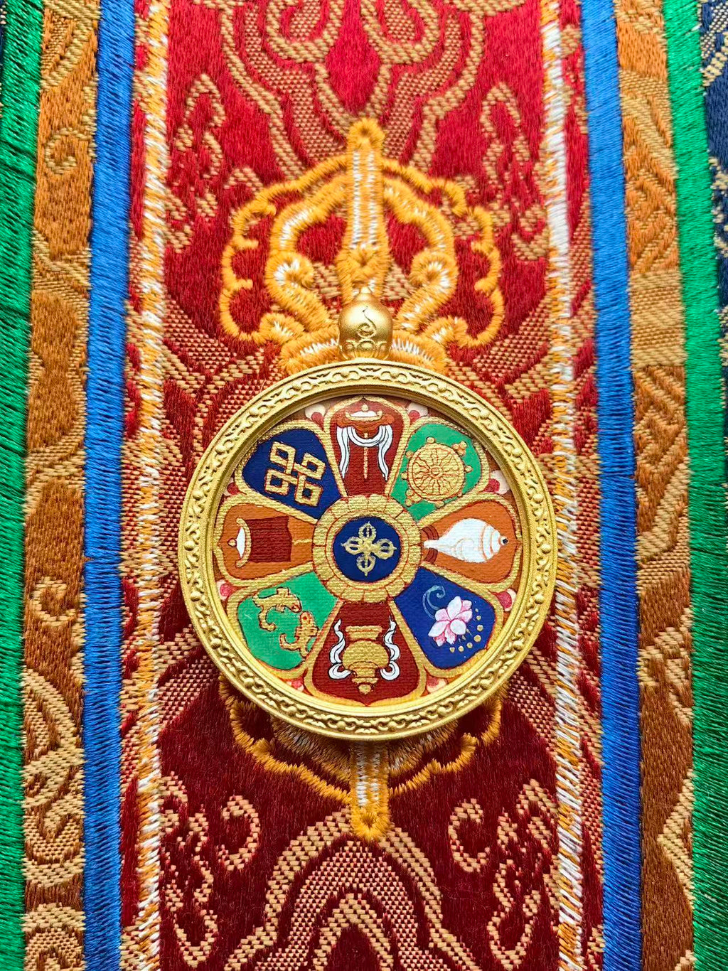 The Eight Auspicious Symbols — A Constellation of Wholeness