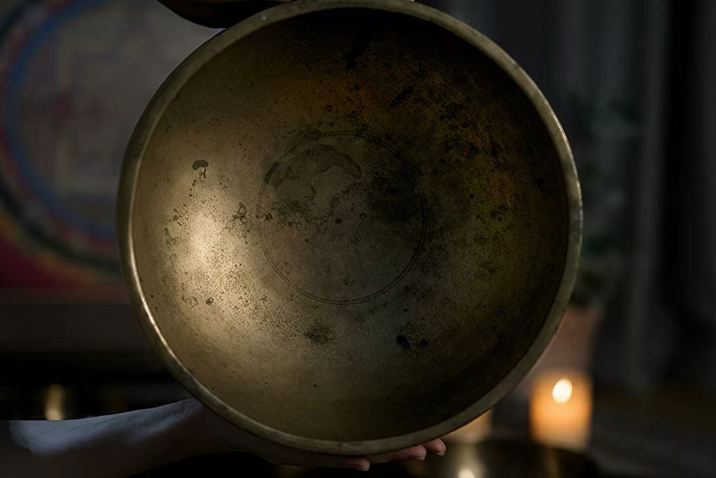 Tsangbati Aged Singing Bowl - Deep healing