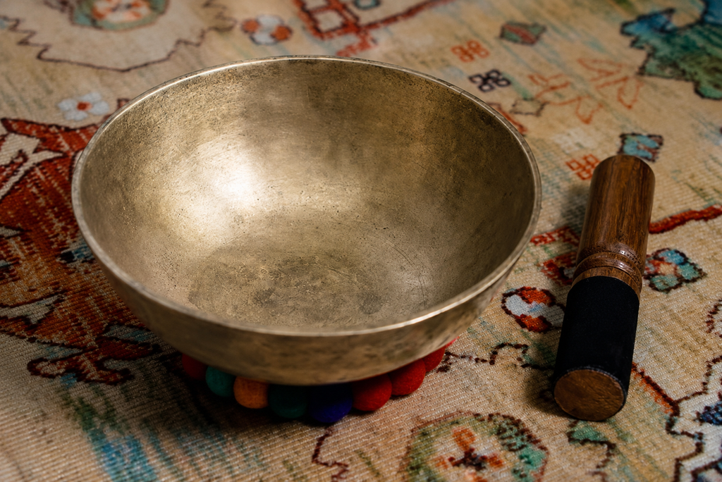 Manipuri Singing Bowl - Bright tone, easy to carry